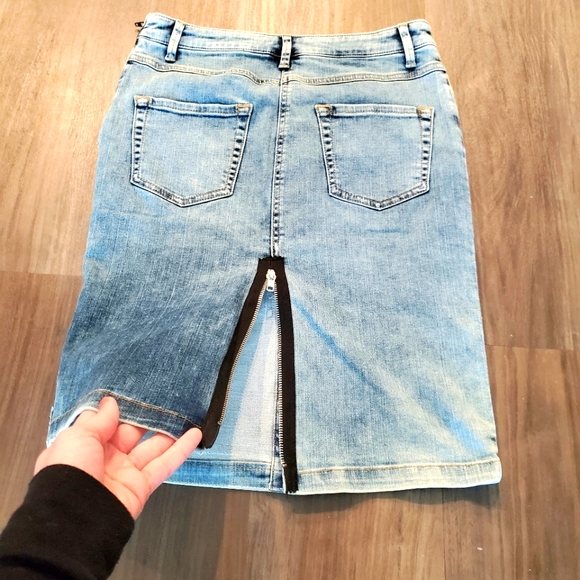 NWT - Le Volière Denim Pencil Skirt - Picture 16 of 16